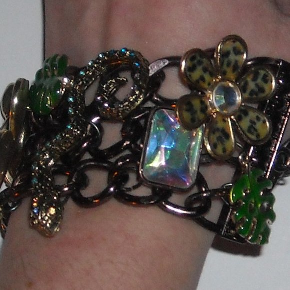 Betsey Johnson Asian Jungle Statement Bracelet -Charms consist of Asian … - Picture 11 of 11